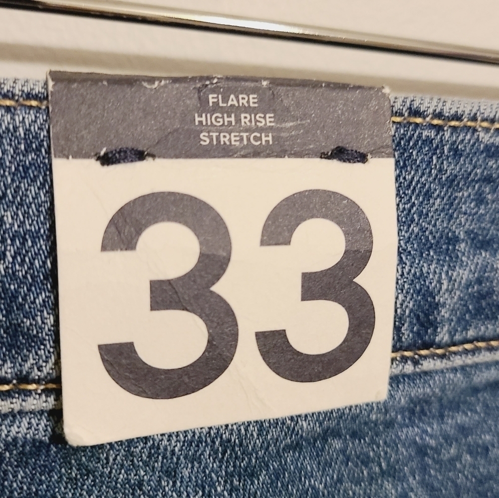 Gap | Women's Flared High Rise Medium Indigo Blue Jeans (Size 16R/33) - Picture 12 of 16
